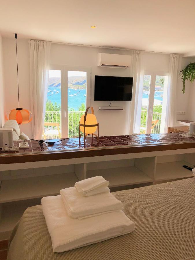 Beachfront Suite In Cadaques Center Exterior foto